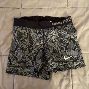 Pattern Nike Pro Shorts Small